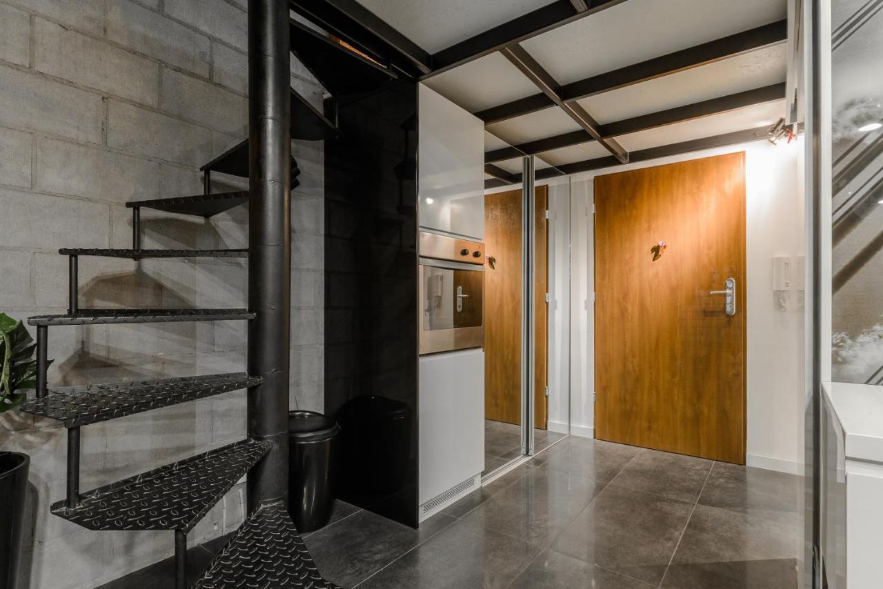 לודז' Nice Two-Level Loft In Tobaco Park מראה חיצוני תמונה